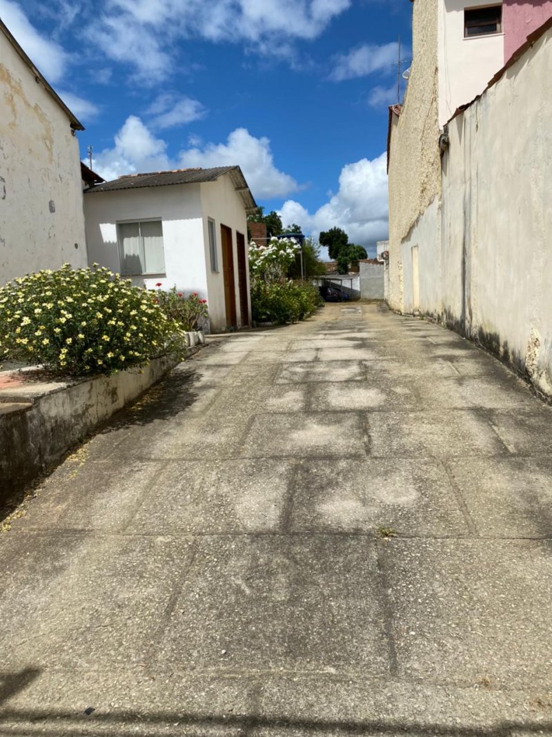 Terreno - Venda - Centro - Vit�ria da Conquista - BA