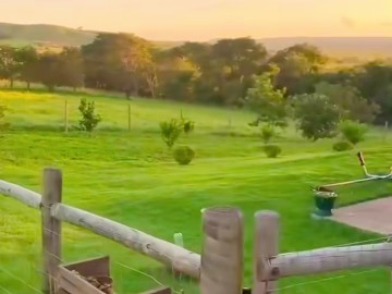 Fazenda beira d'�gua com terra de qualidade