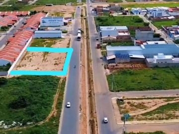 Terrenos Comerciais no Parque Real